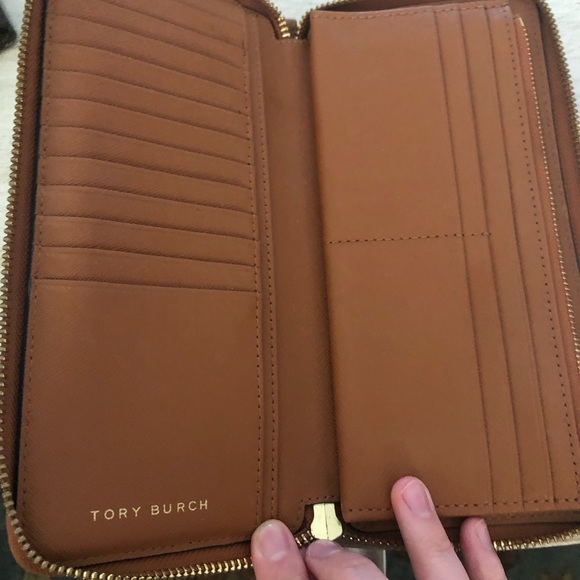 Tory Burch Wallet - Picture 1 of 2